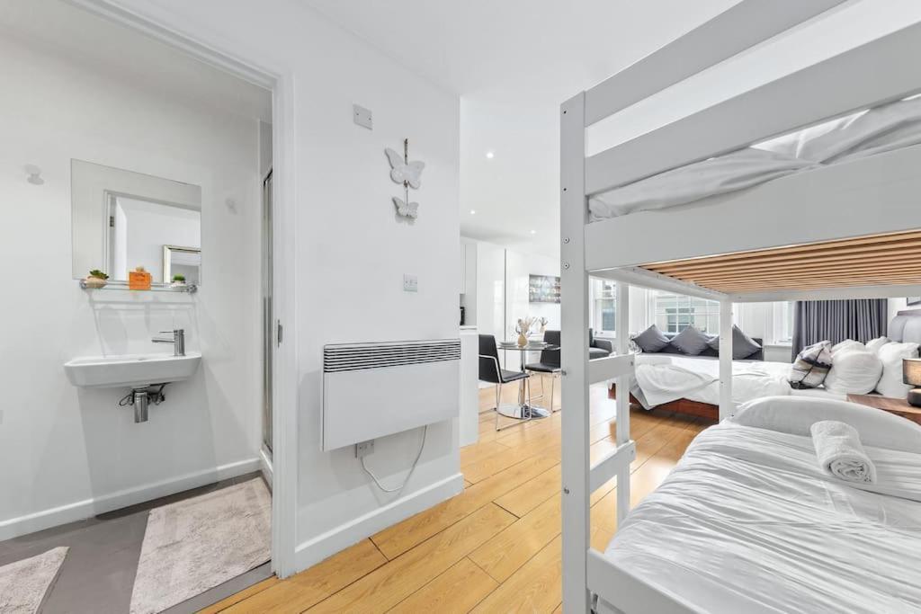 Spacious And Delightful Sleep 5 Piccadilly Vrc Londra Exterior foto